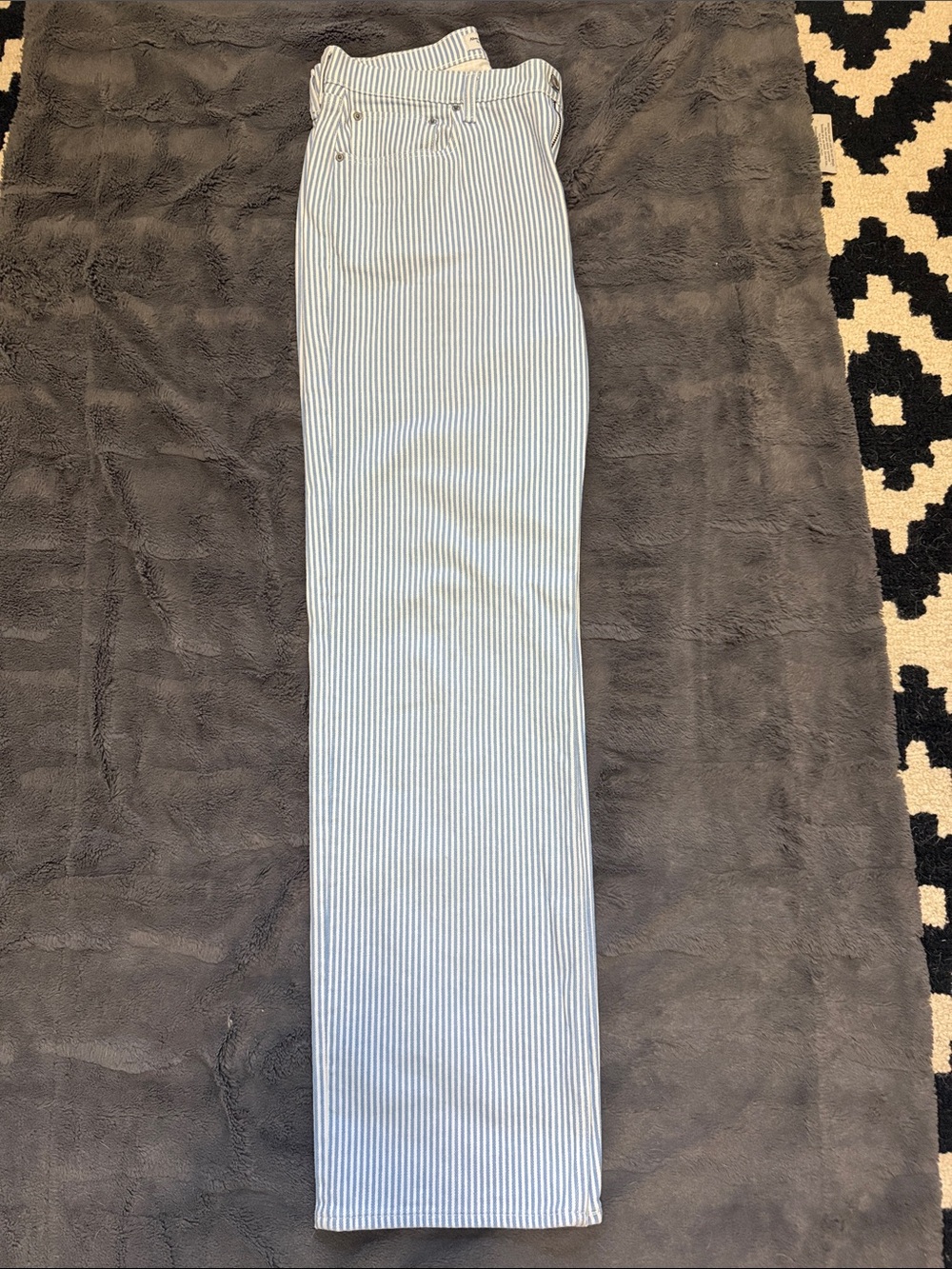 Abercrombie and Fitch The 90’s Relaxed Jean High Rise - Long Length